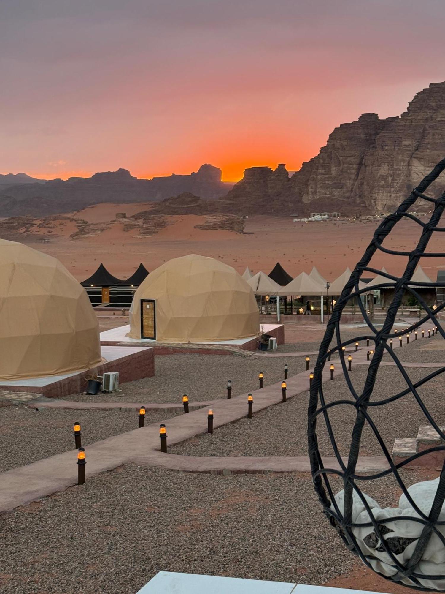 Nael Bedouin Luxury Camp Wadi Rum Exterior photo